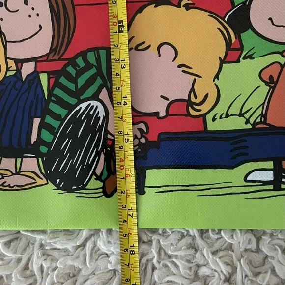 Peanuts Red and Blue Tote Bag - Picture 4 of 4